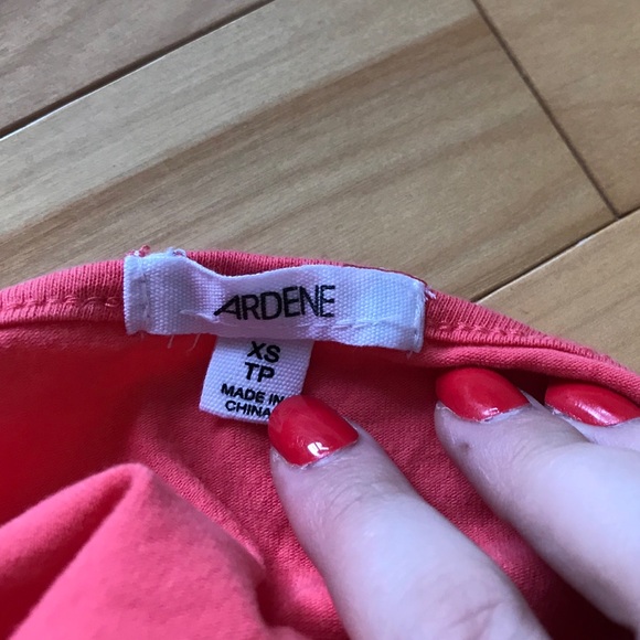 cute crop top - Picture 4 of 4